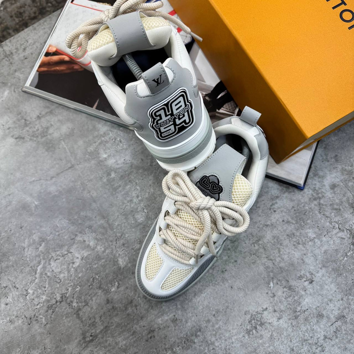 LVE SKATES- BEIGE/GREY