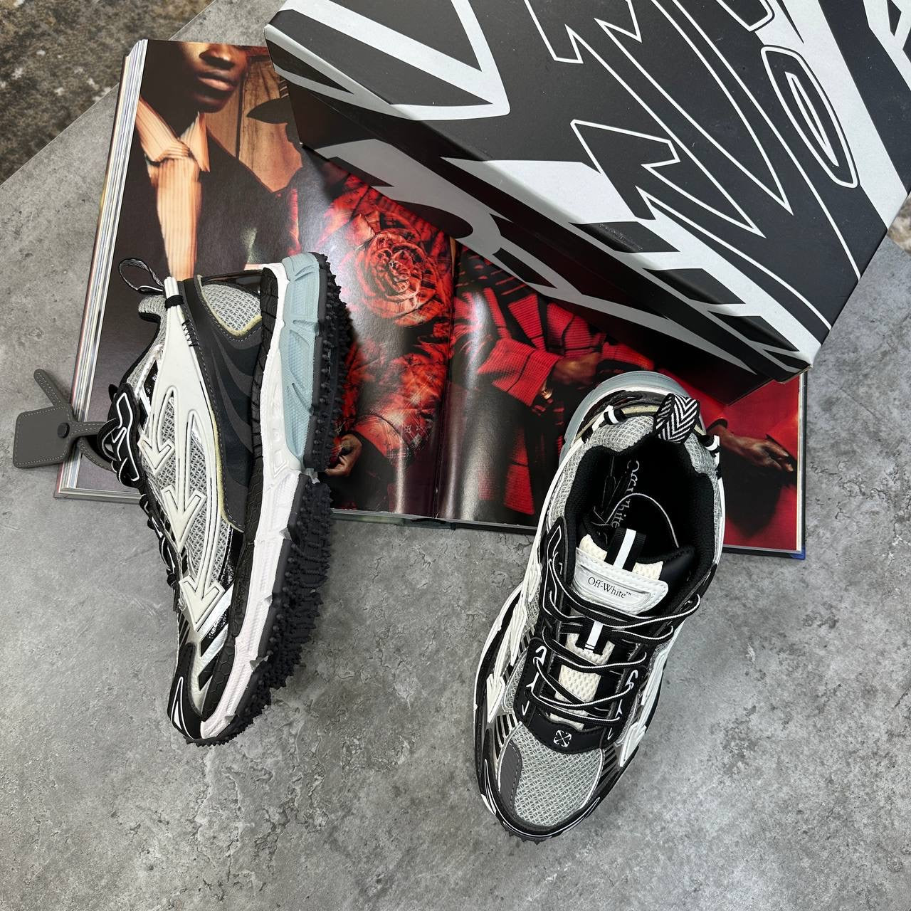 OFF/W TRAINER BLACK/GREY