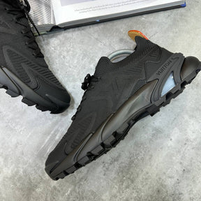 LVE TRAINER -ALL BLACK