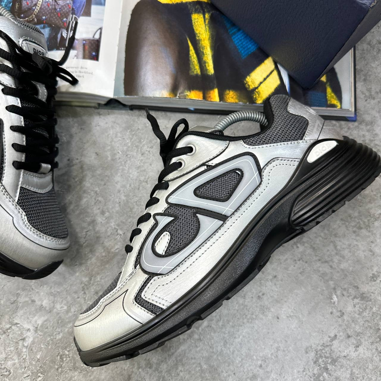 B-30 TRAINER-SILVER/BLACK