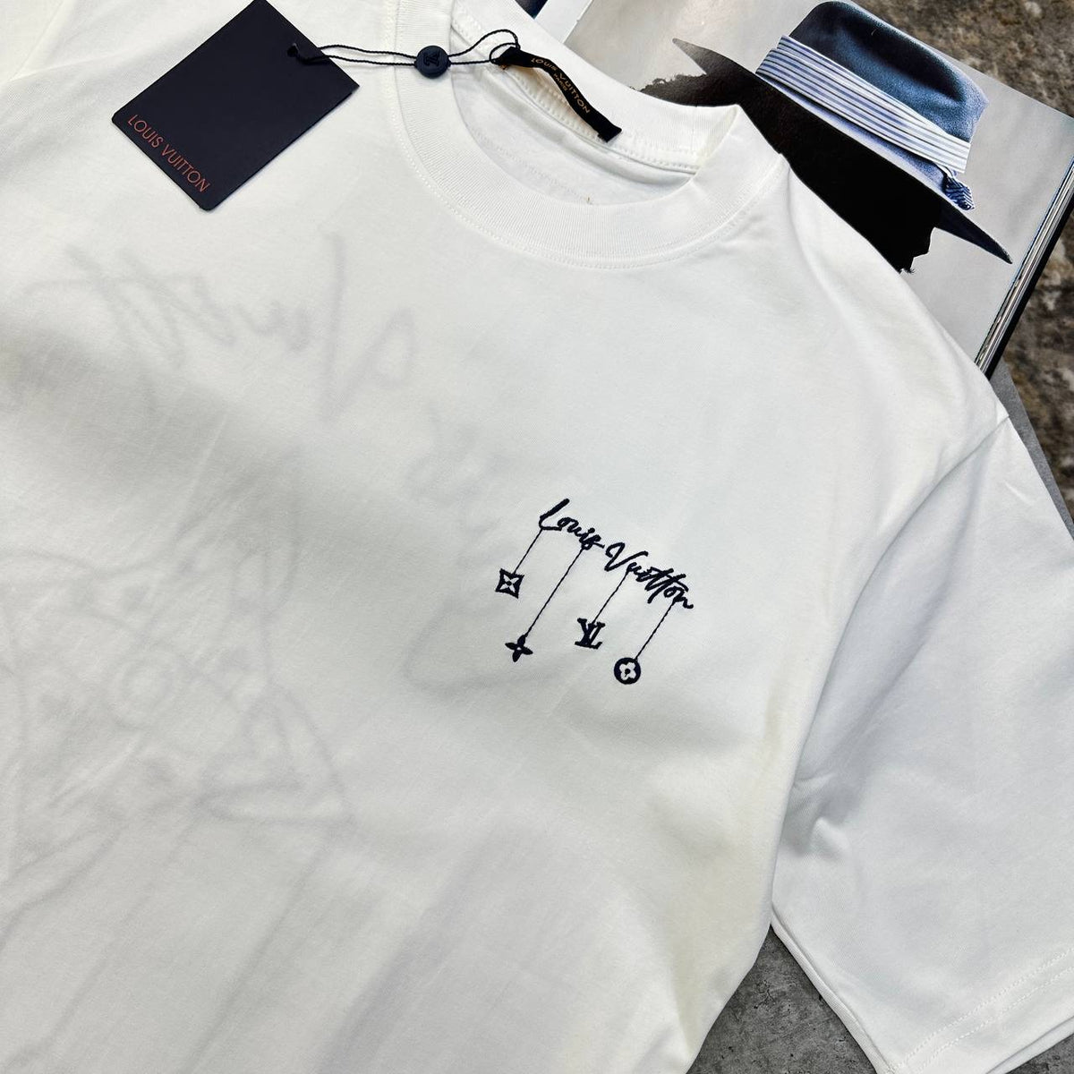 LVE BACK BIG EMBROIDERY TSHIRT-WHITE