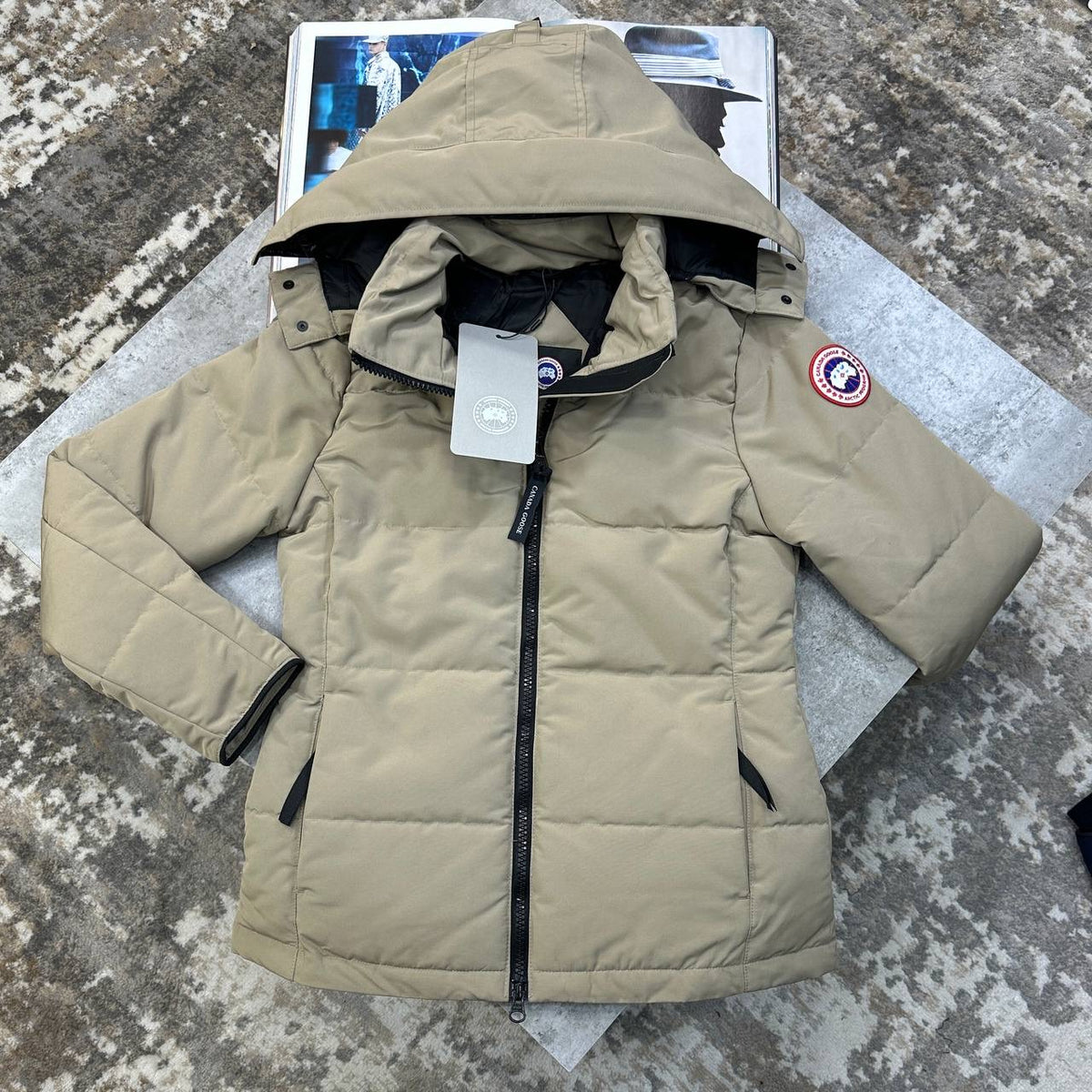 C.G LADIES RED BADGE CHELSEA PARKA JACKET-BEIGE
