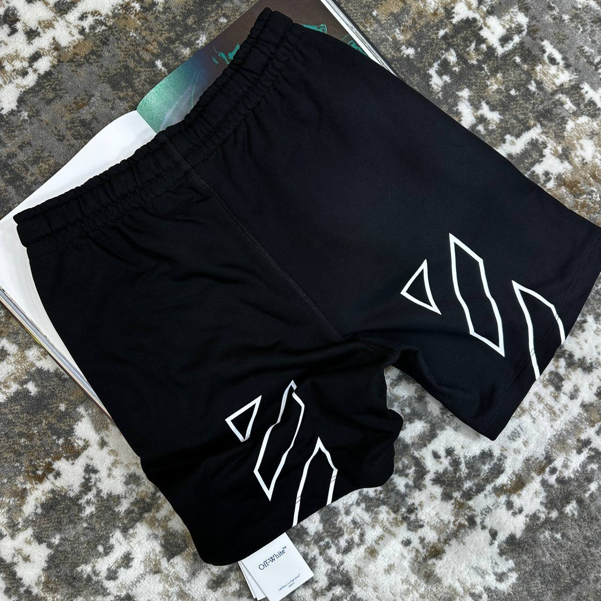 OFF WHITE SHORTS BLACK