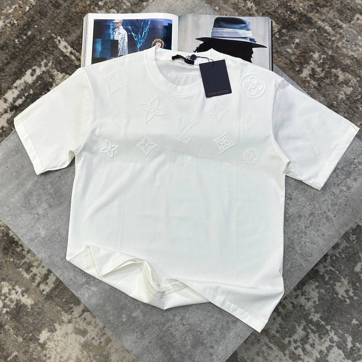 LVE TSHIRT-WHITE