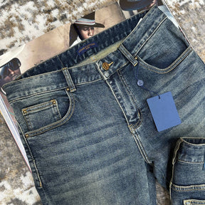 LOUS V JEANS WITH BACK POCKET LOGO SLIM FIT