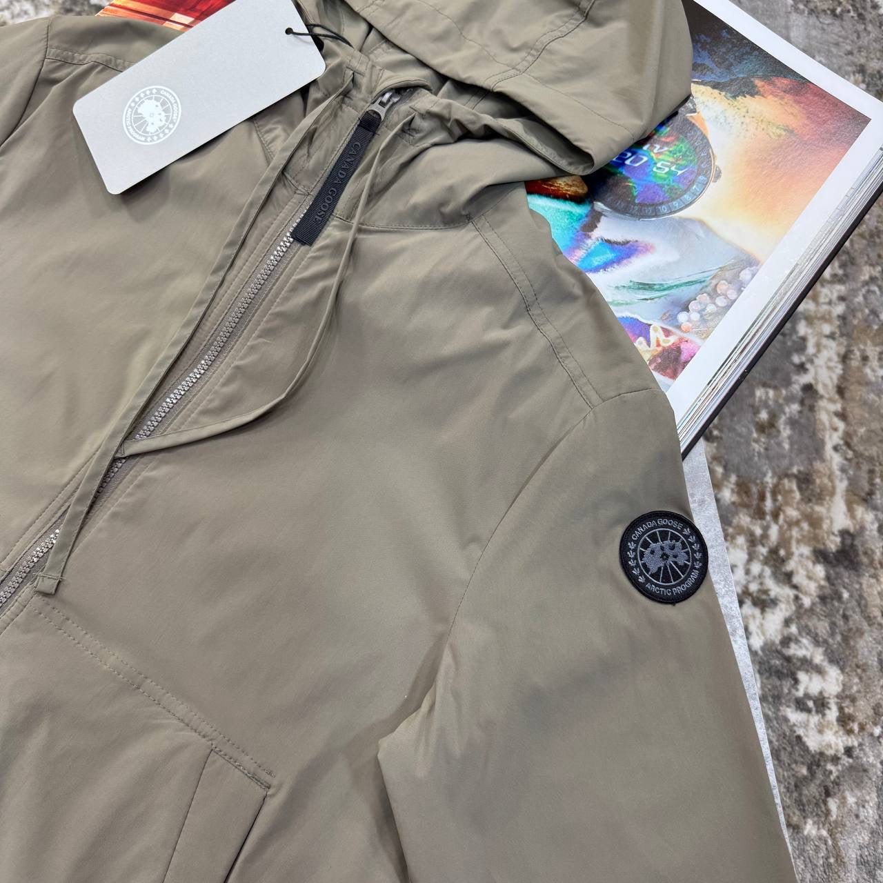 C.G LIGHT WEIGHT JACKET SIDE BLACK BADGE LIGHTBROWN