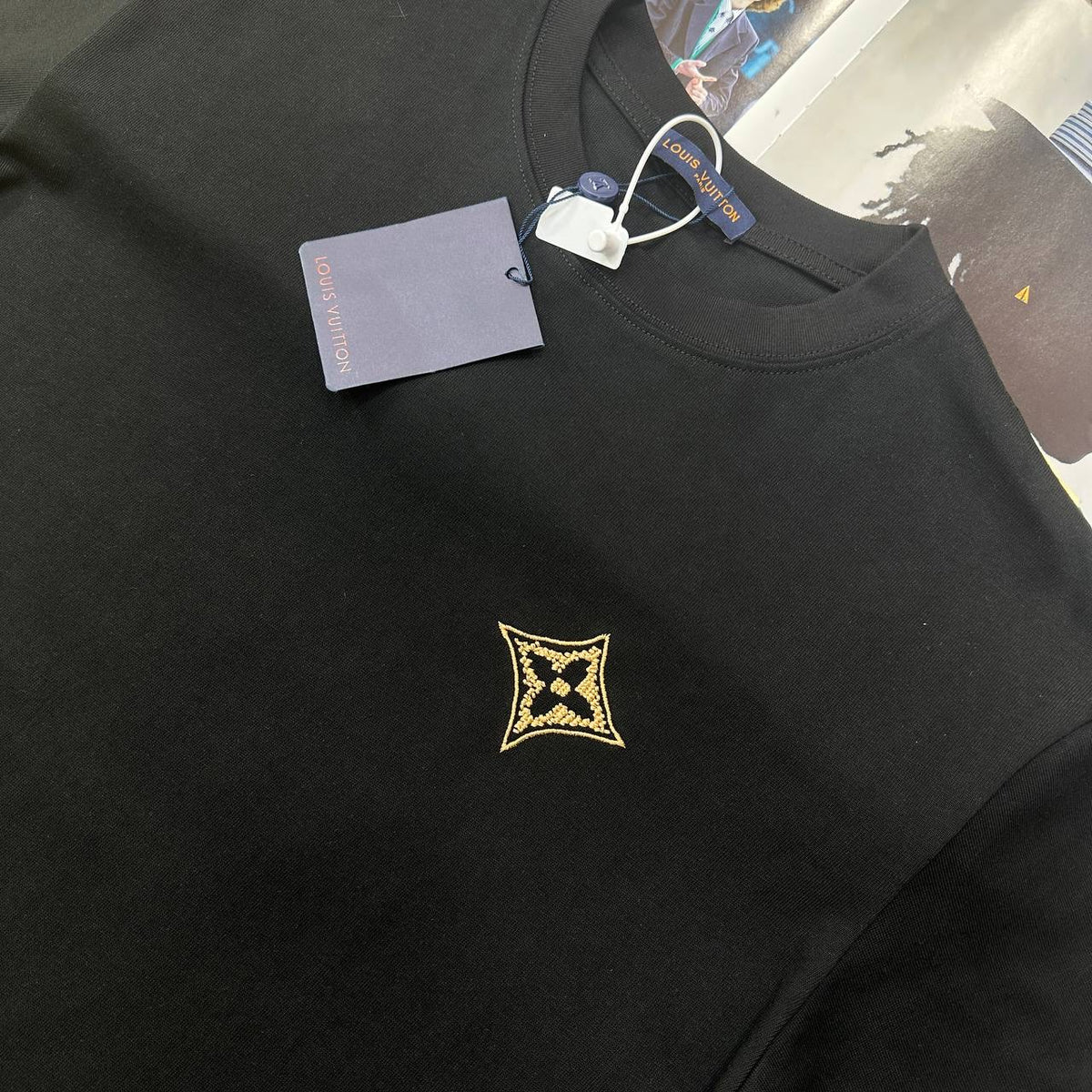 LVE TSHIRT-BLACK
