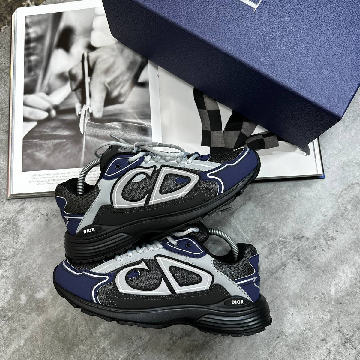 B-30 TRAINER BLACK|BLUE