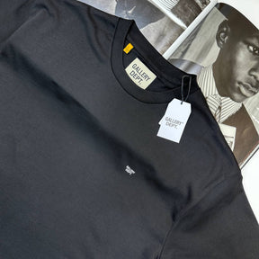 GALLRY DEPT FRONT SMALL BADGE TSHIRT-BLACK