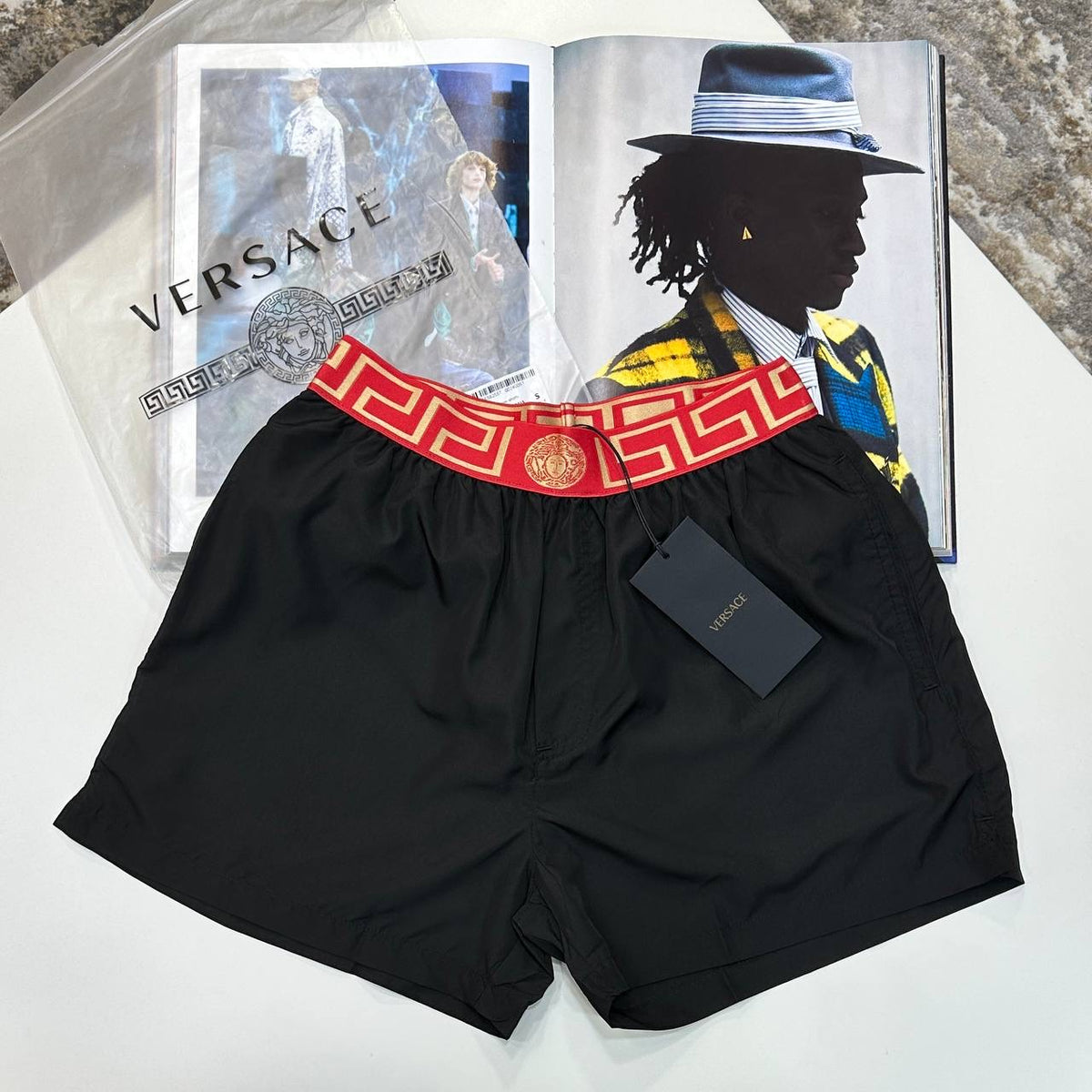 VRCE SWIM SHORTS BLACK/RED