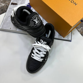 LVE TRAINER - BLACK/WHITE