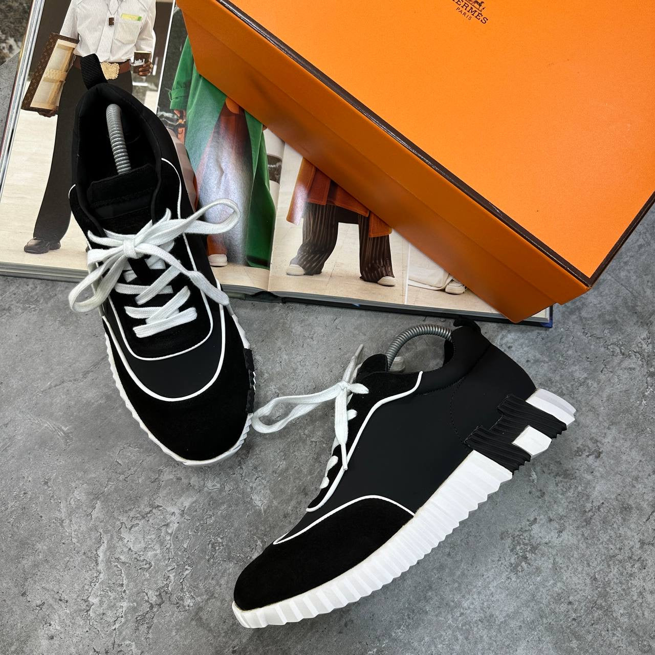 HRMS BOUNCING TRAINERS  BLACK|WHITE