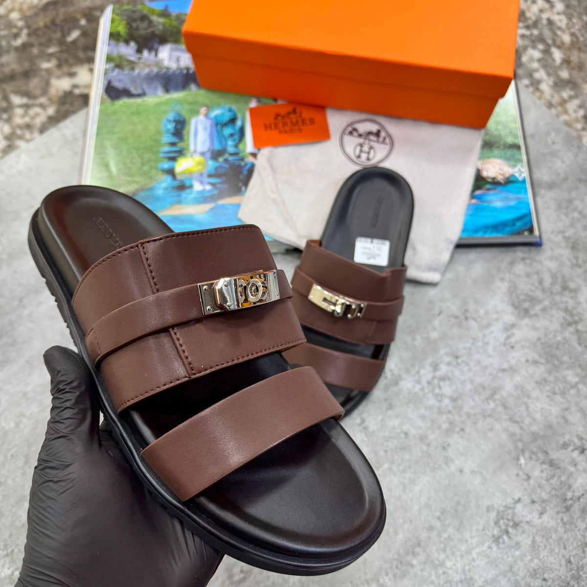 HRMS SLIPPERS MENS DARK BROWN