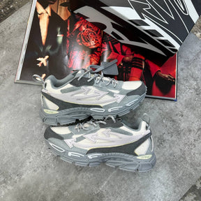 OFF/W TRAINER GREY