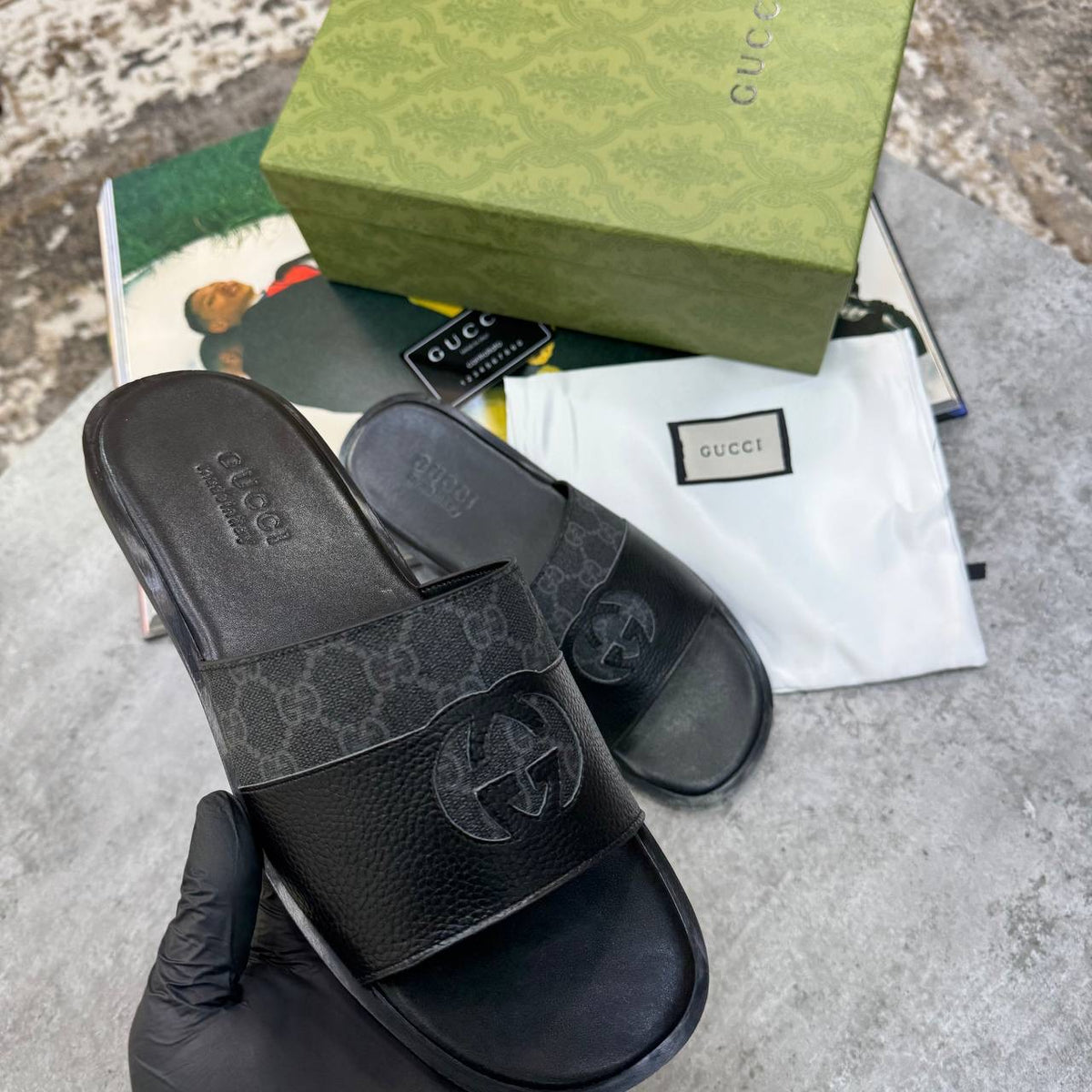 UCI SLIPPERS MENS BLACK