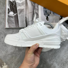 L.ve TRAINER - WHITE