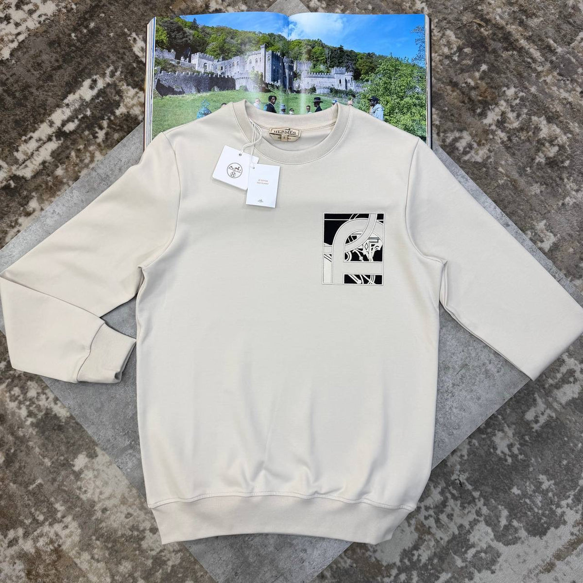 HRMS FRONT BADGE JUMPER BEIGE