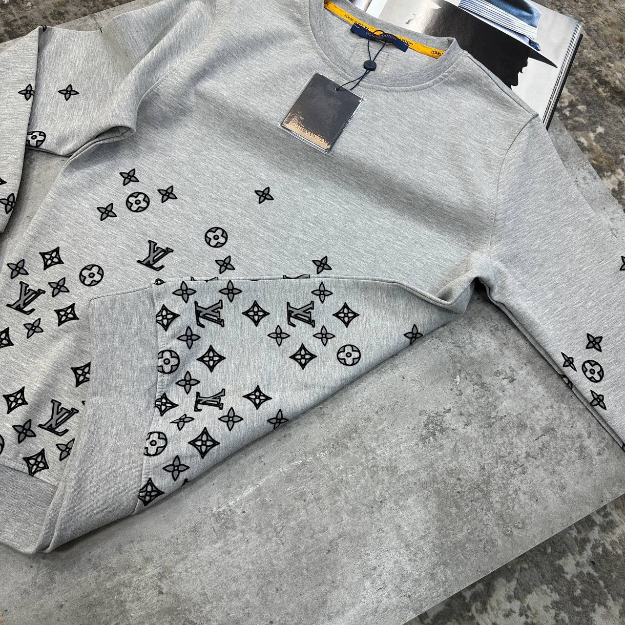 LVE DOWN EMBROIDERY JUMPER GREY