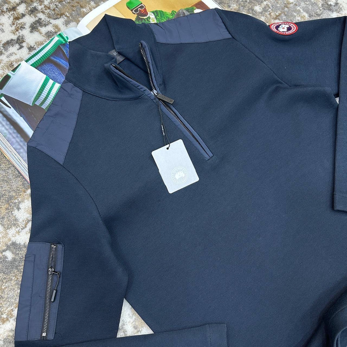 CNDA GOOSE HALF ZIP BLACK