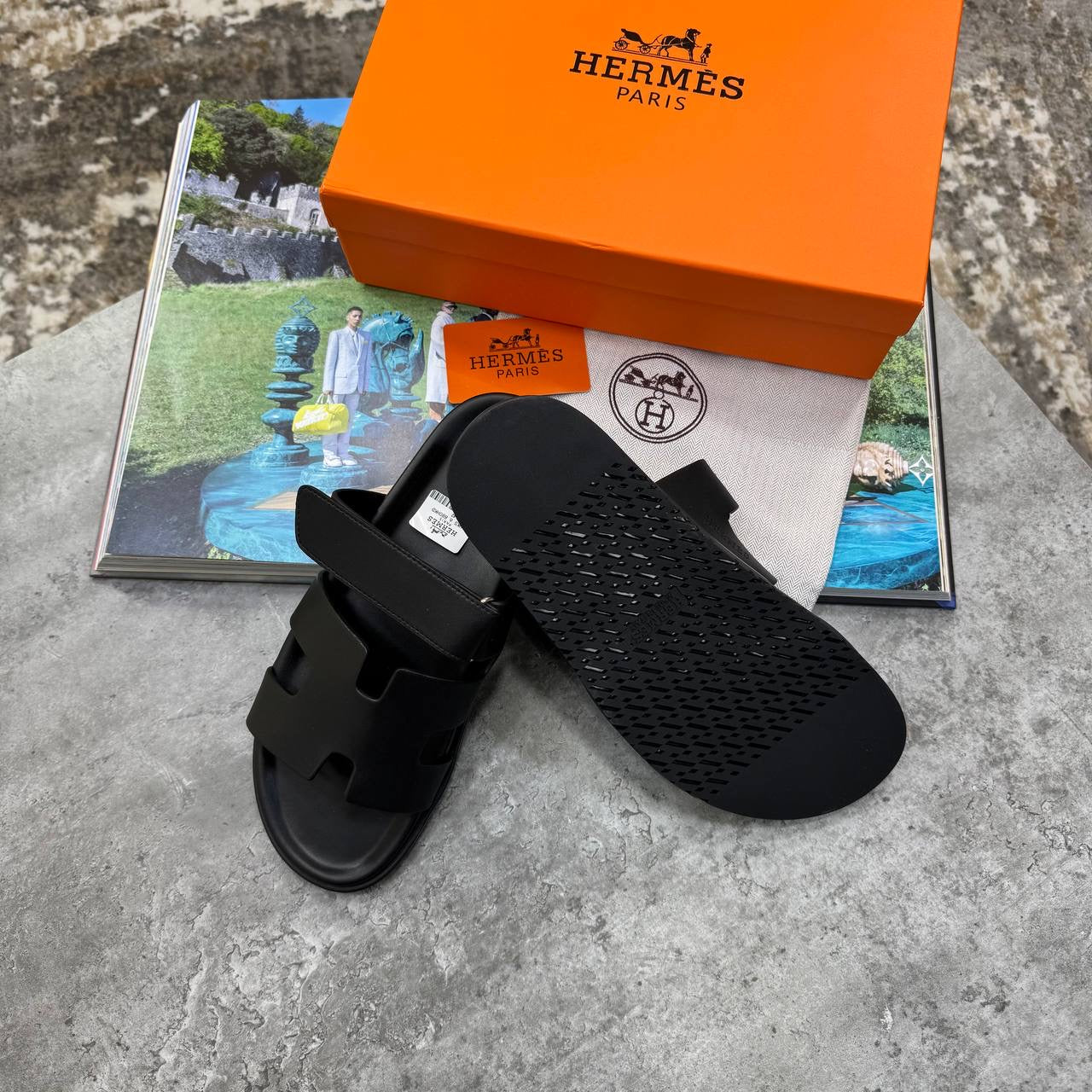HRMS SLIPPERS MENS BLACK