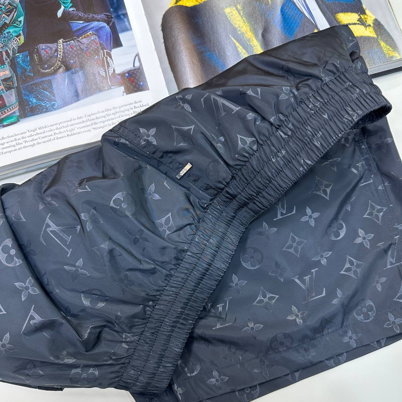 L.V SWIM SHORTS NAVY