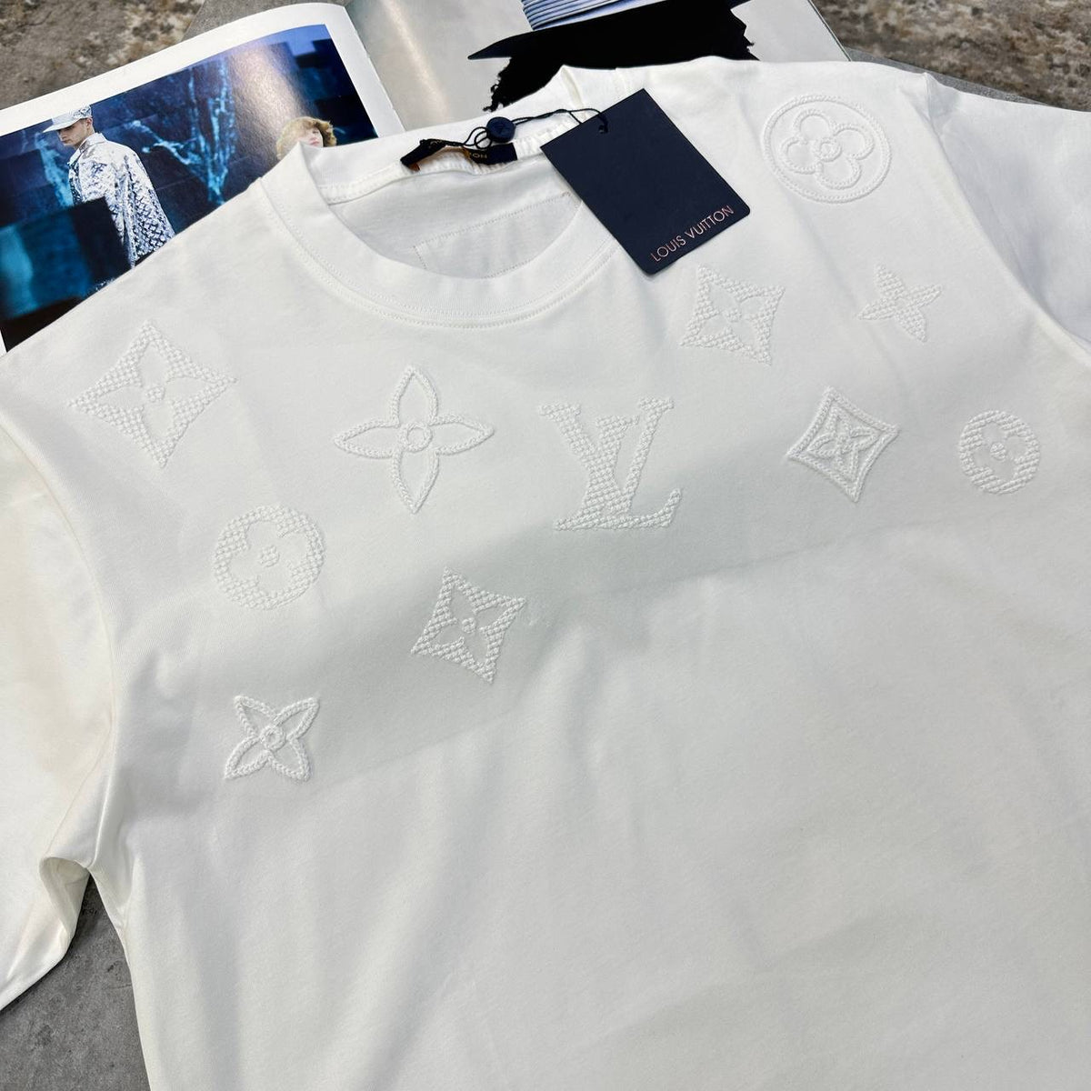 LVE TSHIRT-WHITE
