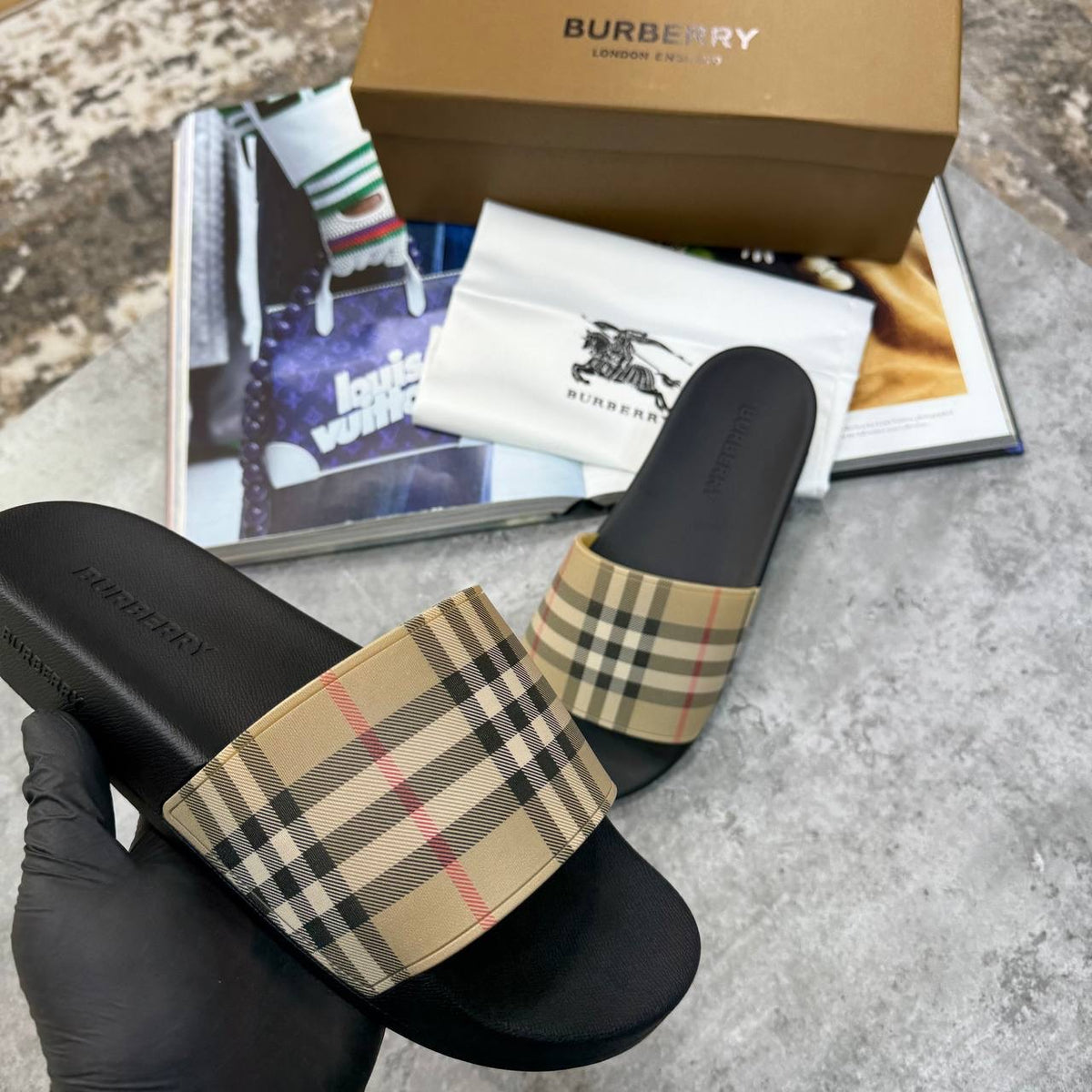 BRBRY SLIPPERS MENS BROWN