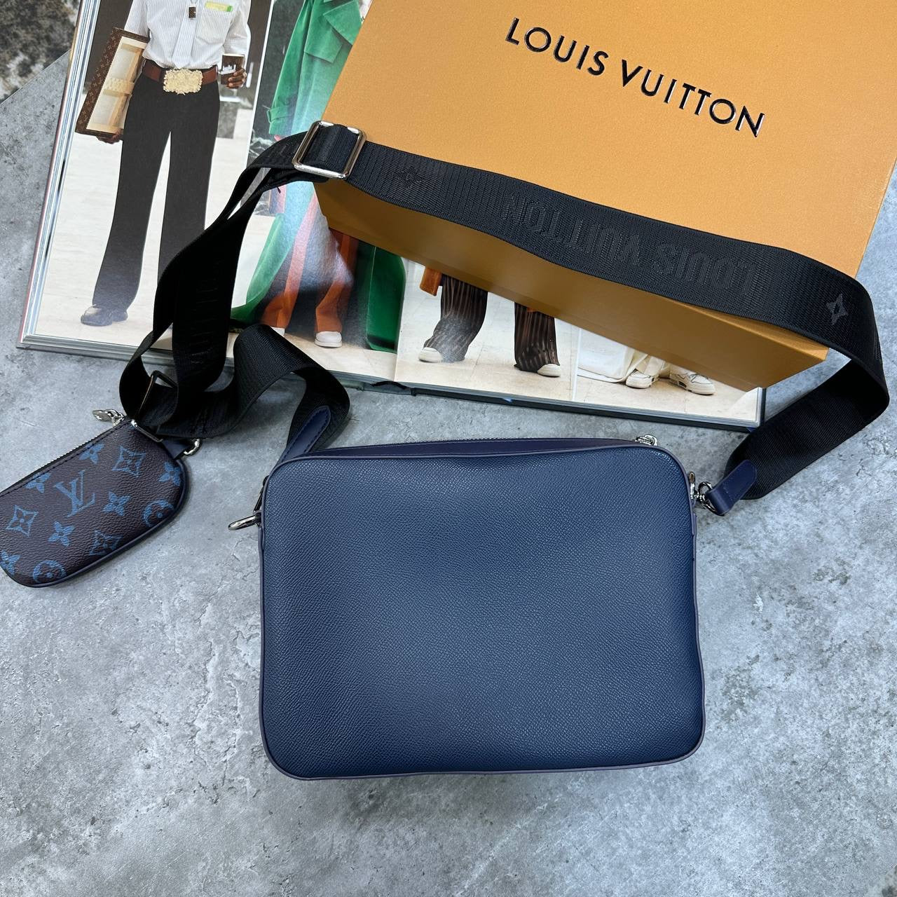 LVE TRIO BAG NAVY