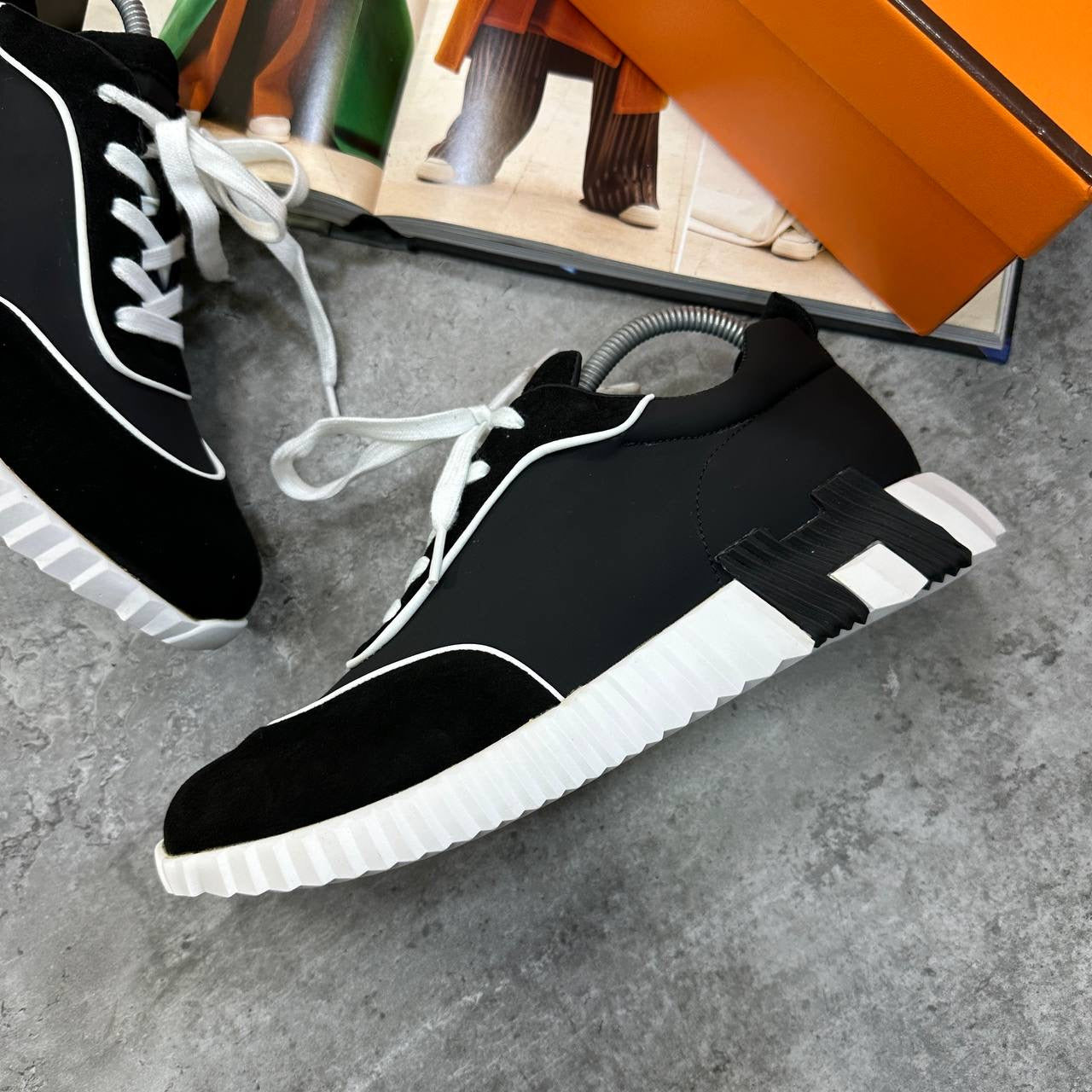 HRMS BOUNCING TRAINERS  BLACK|WHITE