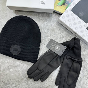 CG BEANIE AND GLOVES WITH BOX