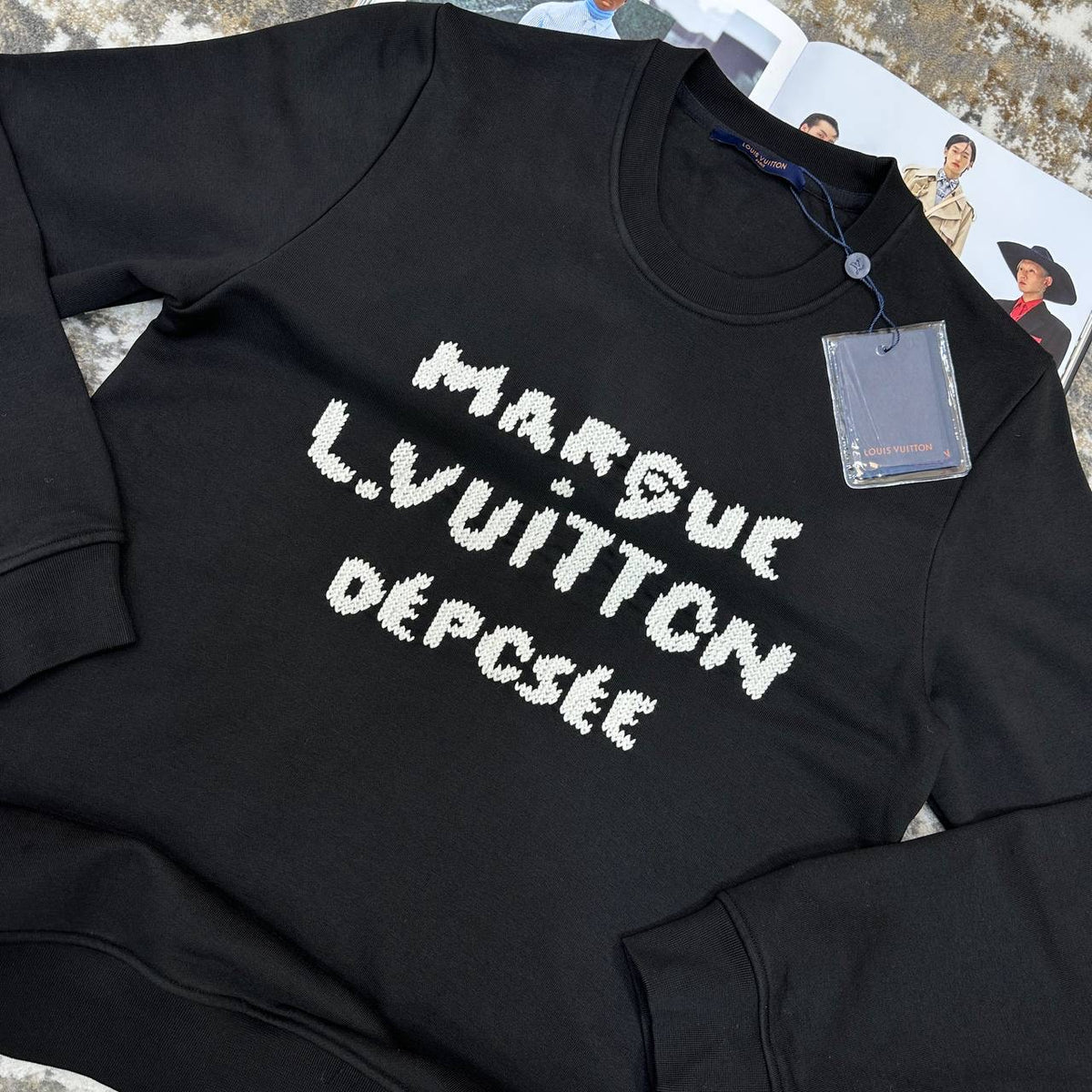 L.v EMBROIDERY JUMPER BLACK