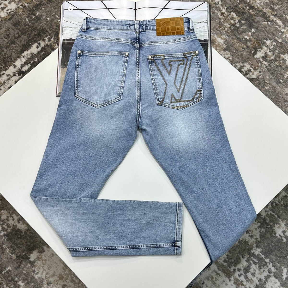 L.V  SLIM FIT JEANS BLUE