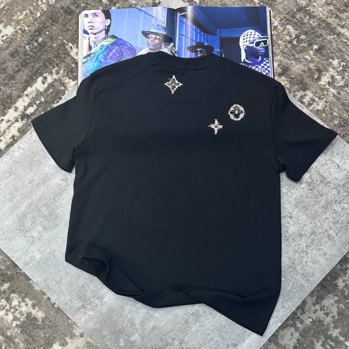 LVE TSHIRT-BLACK