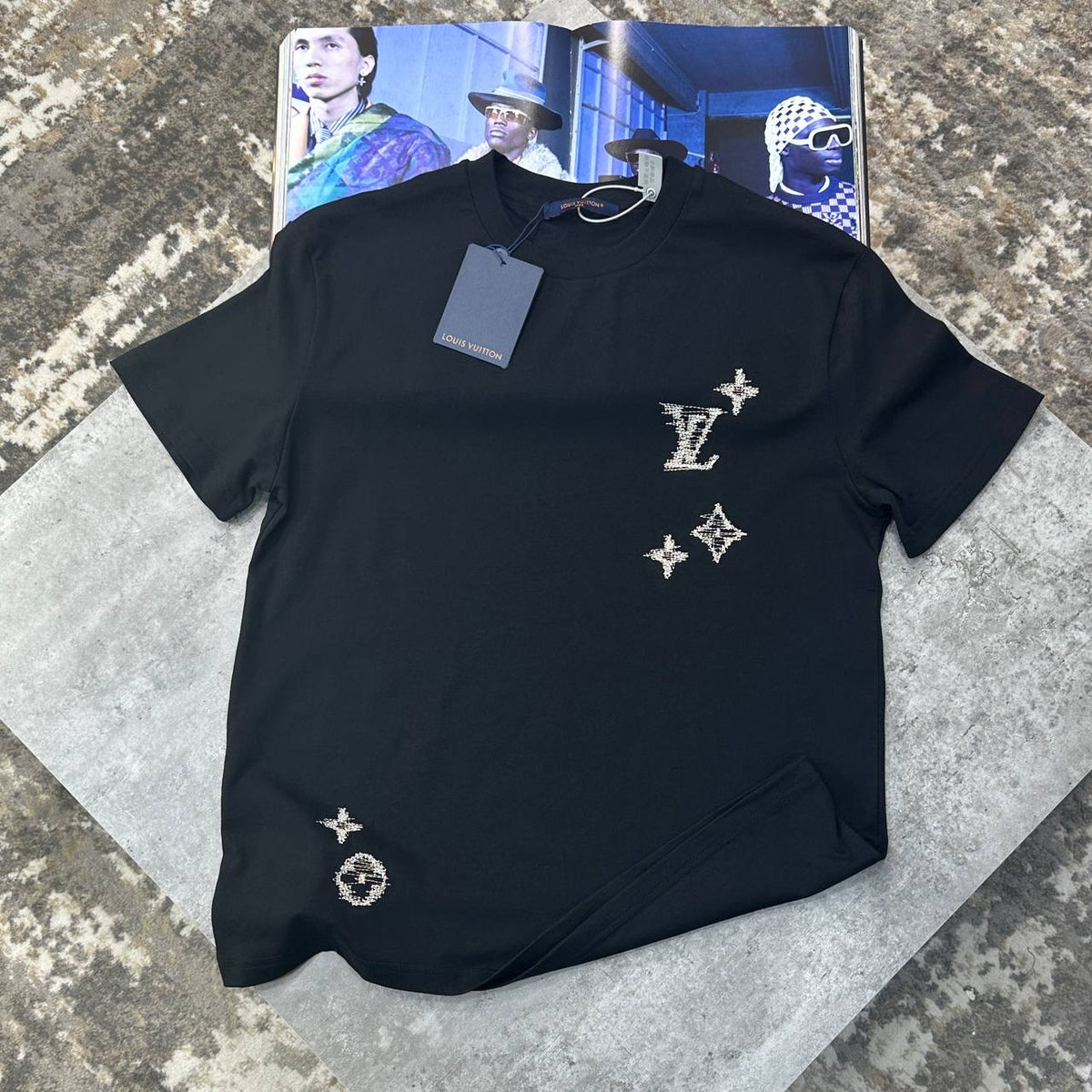 LVE TSHIRT-BLACK