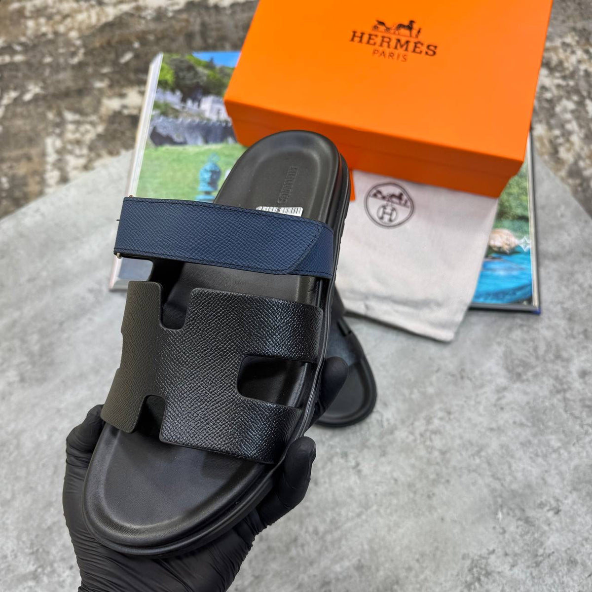HRMS SLIPPERS MENS BLACK/NAVY