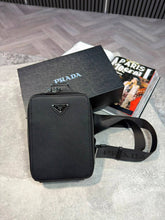 BRIQUE SAFFIANO MENS BAG BLACK