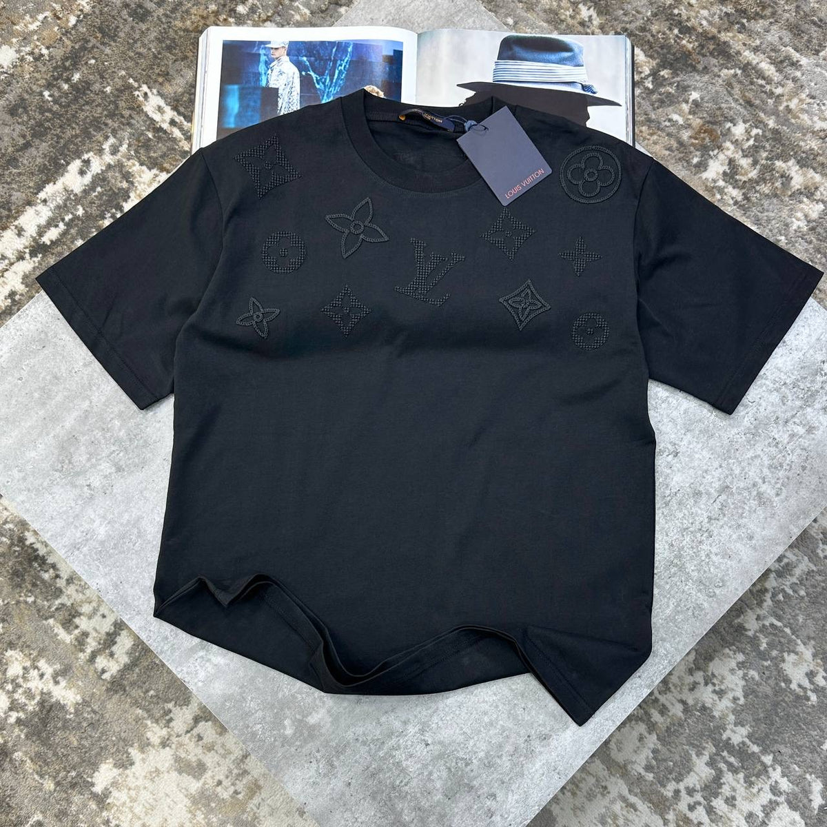 LVE TSHIRT-BLACK