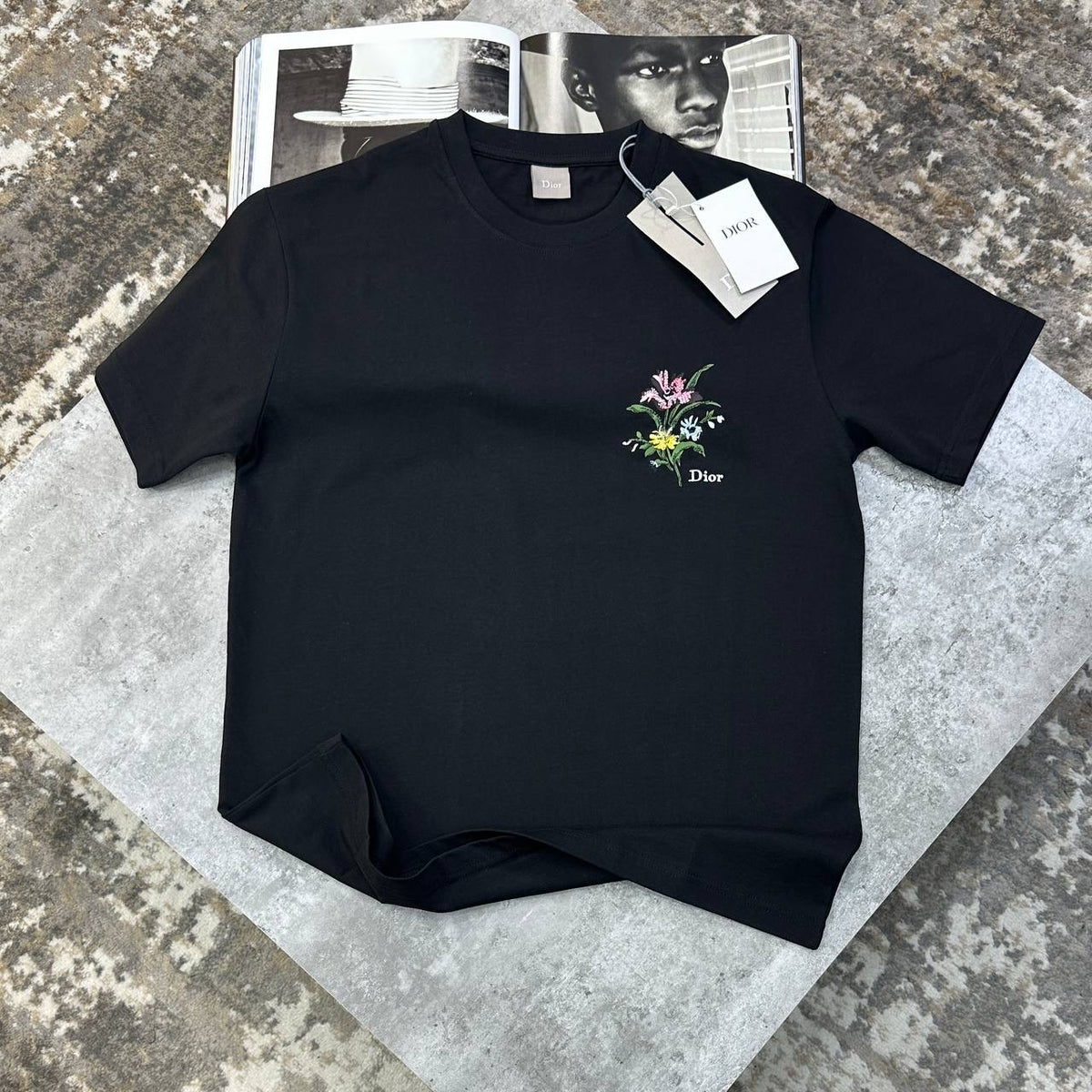 IOR FLOWER TSHIRT-BLACK