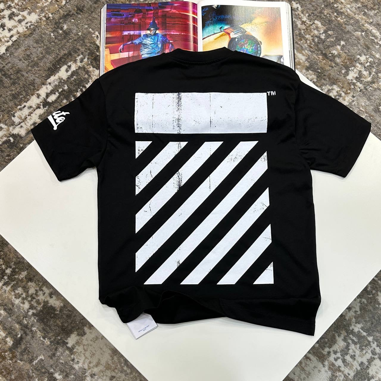 OF-WITE TSHIRT-BLACK/WHITE