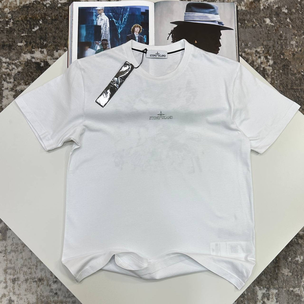 STNE ISLND BACK BIG LOGO TSHIRT-WHITE