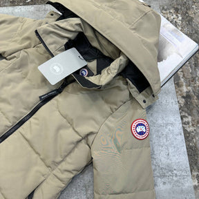 C.G LADIES RED BADGE CHELSEA PARKA JACKET-BEIGE