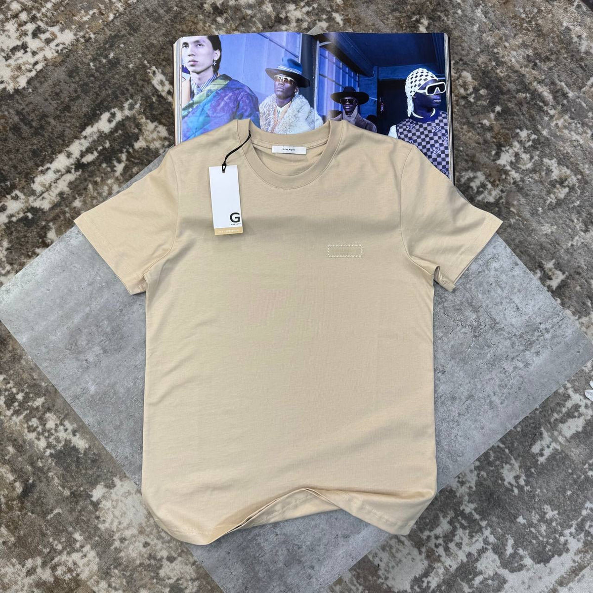 GVNCHY SHORT SET ALL BEIGE