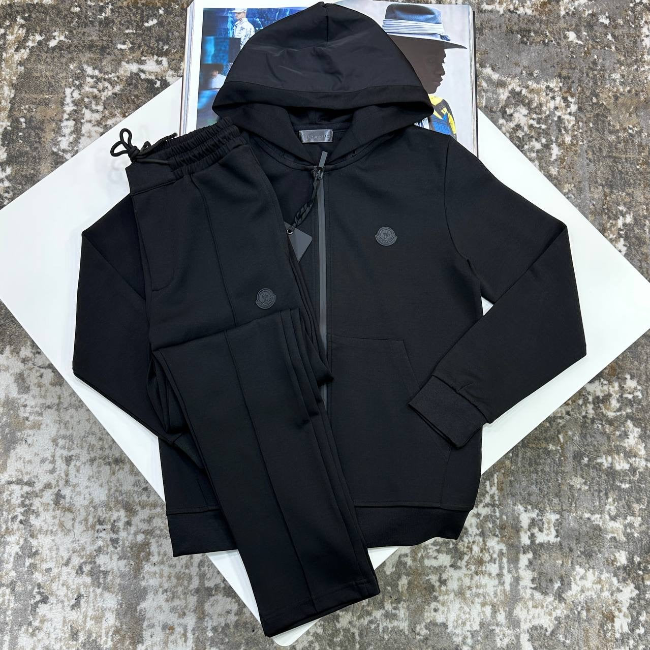 MNCLR  TRACKSUIT BLACK BADGE BLACK
