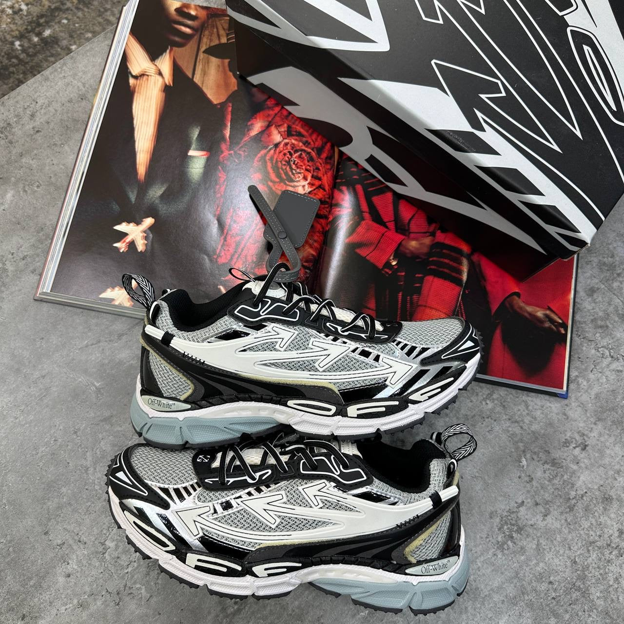 OFF/W TRAINER BLACK/GREY