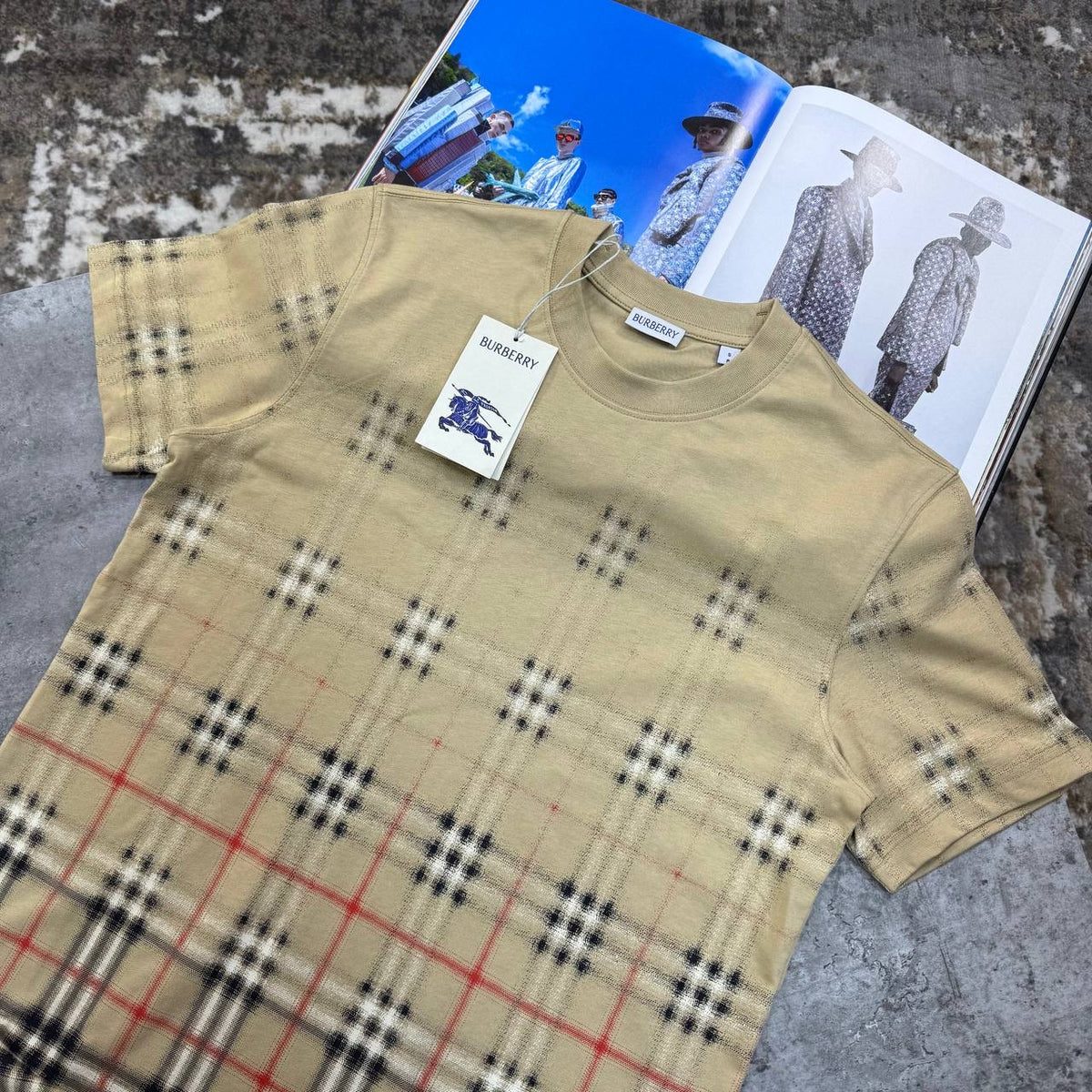 BRBRY TSHIRT BEIGE