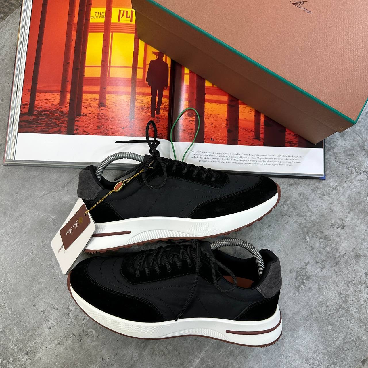 L/P TRAINER BLACK/WHITE
