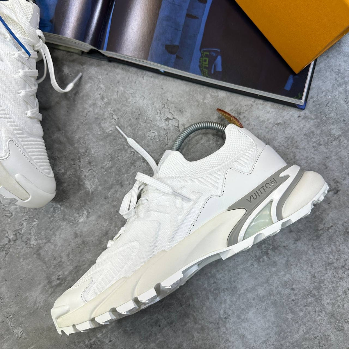 LVE TRAINER TRIPLE WHITE