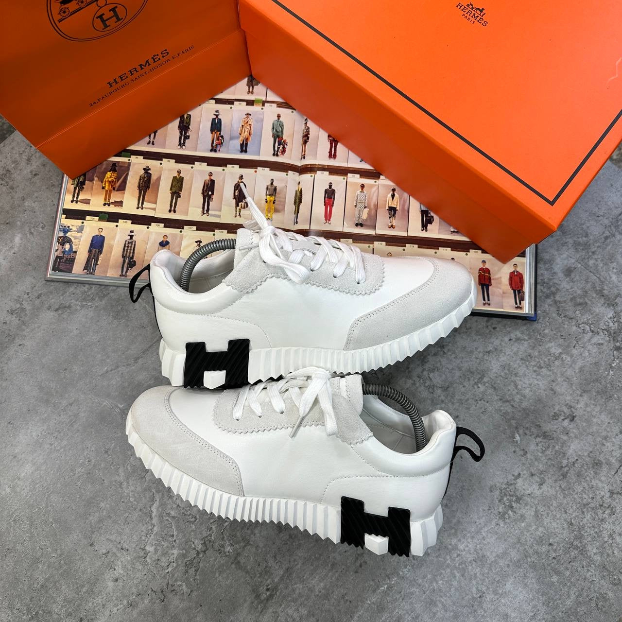 HRMS TRAINER WHITE