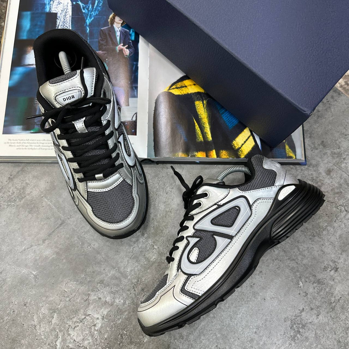 B-30 TRAINER-SILVER/BLACK