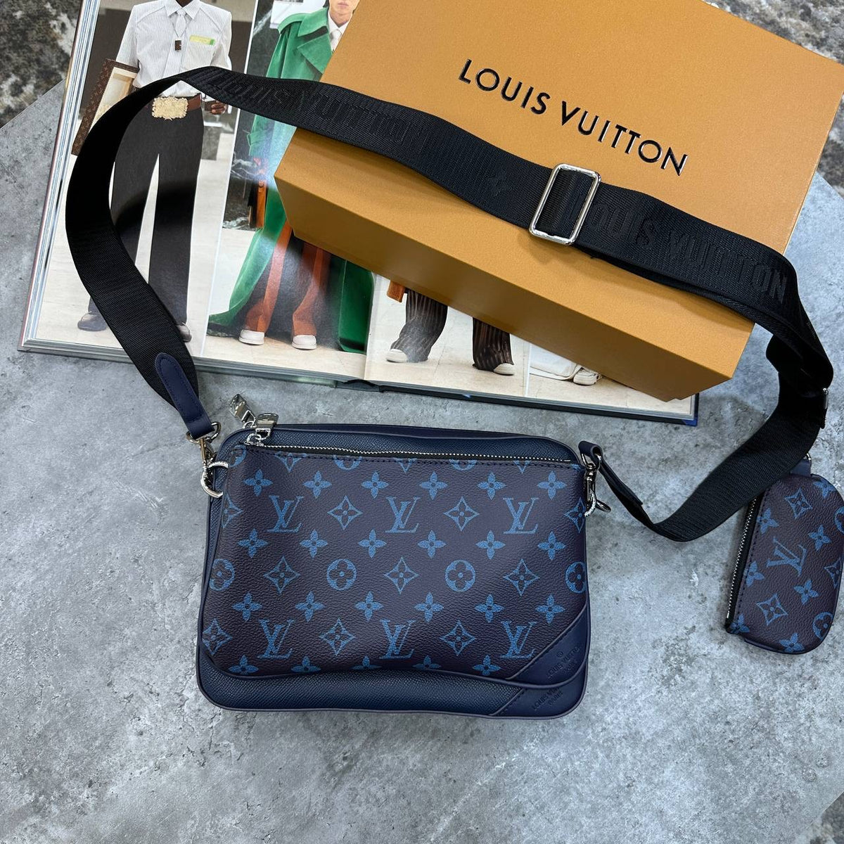 LVE TRIO BAG NAVY